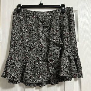 Michael Kors Lightweight All Seasons Graphic Abstract Ruffle Skirt.